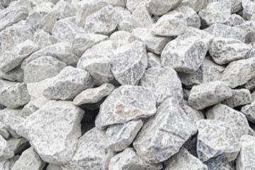鹿児島市 石灰石のロックガーデン用のグリ石 栗石(普)150㎜～100㎜ 配達販売